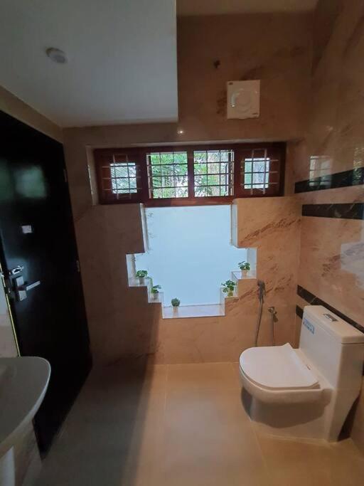 Anandam Stays - Premium 3Bhk Plush Homestay, Vaikom Near Kumarakom Eksteriør bilde