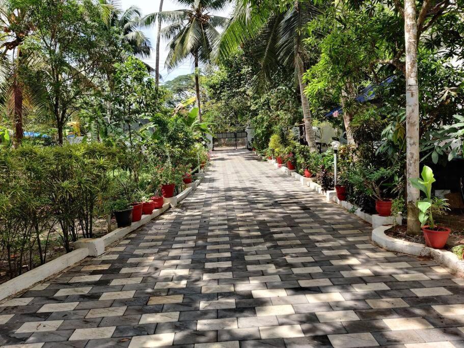 Anandam Stays - Premium 3Bhk Plush Homestay, Vaikom Near Kumarakom Eksteriør bilde