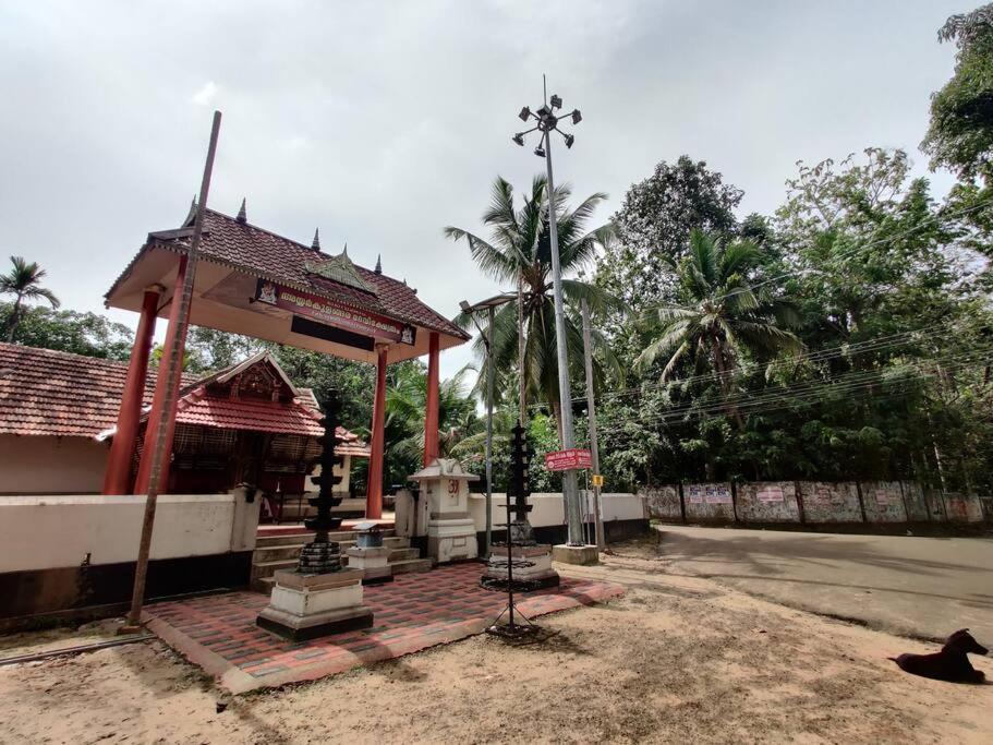Anandam Stays - Premium 3Bhk Plush Homestay, Vaikom Near Kumarakom Eksteriør bilde