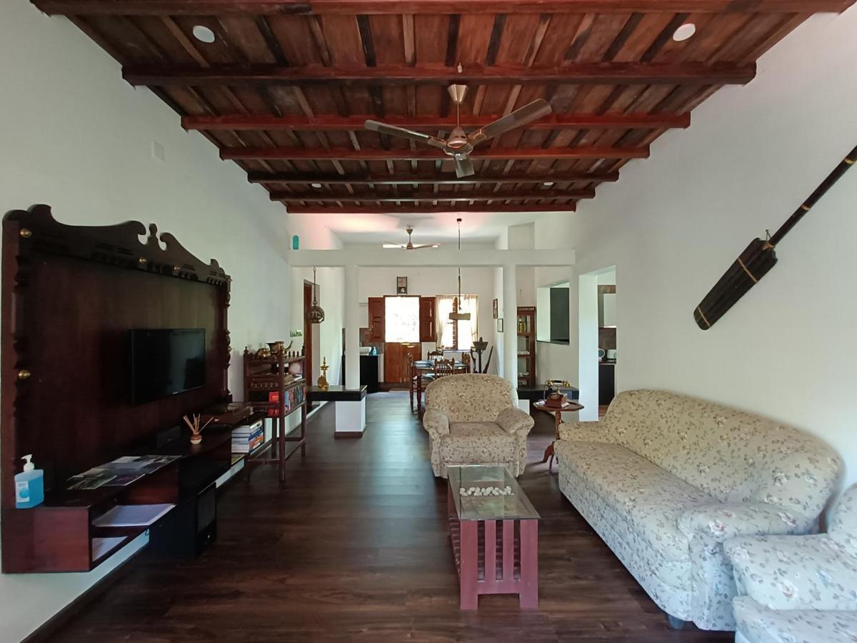 Anandam Stays - Premium 3Bhk Plush Homestay, Vaikom Near Kumarakom Eksteriør bilde