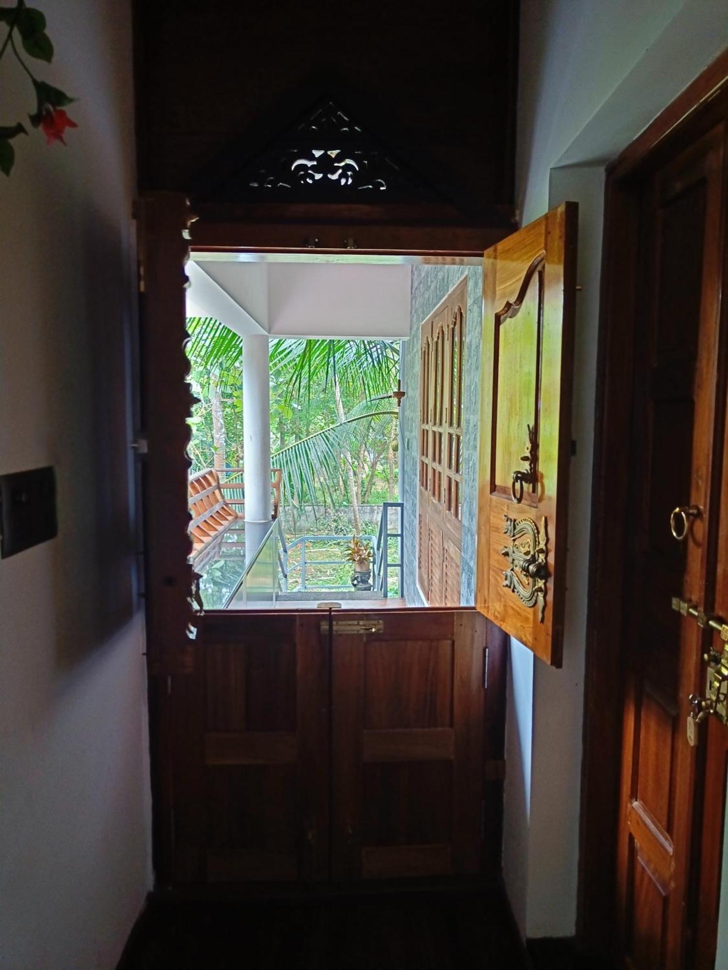 Anandam Stays - Premium 3Bhk Plush Homestay, Vaikom Near Kumarakom Eksteriør bilde